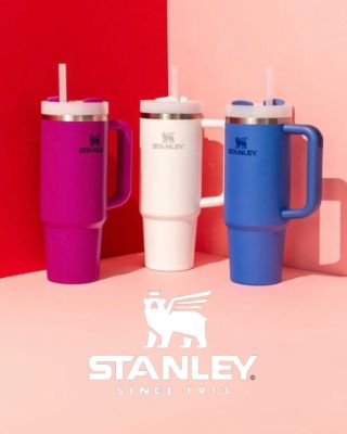 Ikonické termohrnky Stanley ☕🤍 Značka, která už více než 100 let dokazuje, že funkčnost a nadčasový design mohou jít ruku...